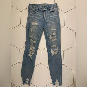 American Eagle Light Wash Distressed Skinny Jeans